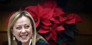 Meloni e la conferenza stampa fiume: “C’è una fine a tutto questo?”