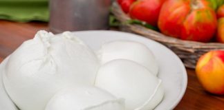 Mozzarella Bufala Campana Dop: calano consumi, allarme del Consorzio