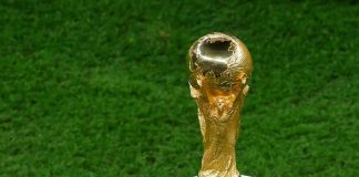 Qatar 2022, ‘Arbitro venduto’: in Francia partita petizione per rigiocare finale