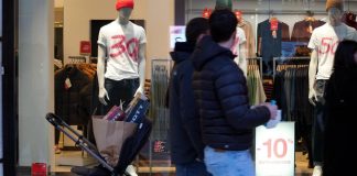 Saldi invernali 2023, da Lazio a Liguria ed Emilia Romagna: date regione per regione