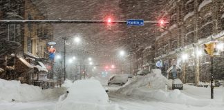 Usa, 60 morti in bufera secolo: Biden dichiara emergenza a New York