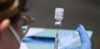 Covid, vaccinati sono meno contagiosi: lo studio