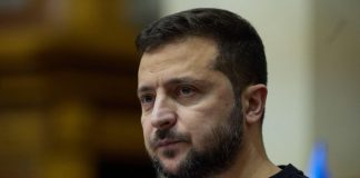 Zelenzky “Tregua russa solo per preparare nuovi attacchi”