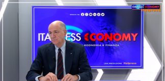 Passera “Tassi negativi non potevano durare, ma serve prudenza”