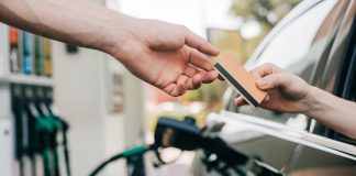Prezzi benzina, “in autostrada gasolio sfonda tetto 2,5 euro al litro”