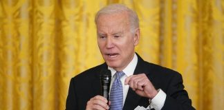 Sparatorie Usa, Biden: “Congresso approvi divieto armi d’assalto”