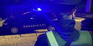 Ladri transennano la strada, tolgono la luce e svaligiano bar-stazione di servizio a Volta Mantovana