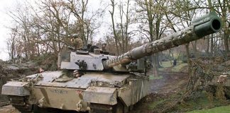 Ucraina, “probabile arrivo tank Gb intorno Pasqua”