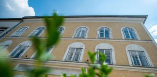 Austria, 20 milioni di euro per trasformare casa natale di Hitler a Braunau am Inn