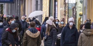 Covid Italia, contagi -38%: in calo tutti i dati