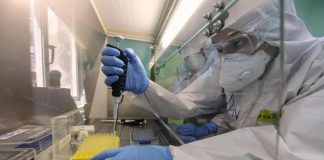 Covid, Remuzzi: “Presto vaccini spray, schermeranno da nuove varianti”