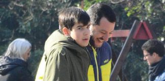 Salvini, rapinato il figlio: autori incastrati grazie a un negoziante