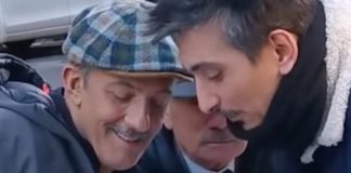 Fiorello e Biggio svelano numero Marcuzzi in diretta, la conduttrice inondata di messaggi