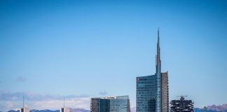 Banche e assicurazioni italiane settori più virtuosi in digitalizzazione vendite