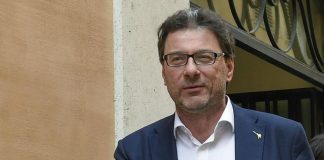 Caro bollette, Giorgetti: “A febbraio 40% in meno rispetto a ultime”