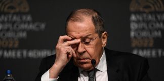 Ucraina, Lavrov: “Nato coinvolta da tempo in guerra ibrida contro Russia”