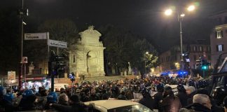 Anarchici, scontri a manifestazione a Roma per Cospito