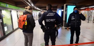 Milano, 17enne sotto la metro a Cadorna: ricoverato in codice rosso