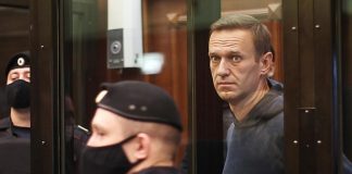 Russia, è allarme per la salute di Navalny