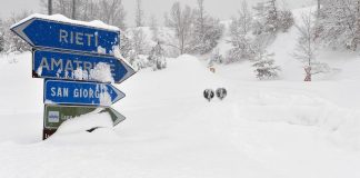 Maltempo, Amatrice sotto 1 metro di neve. Sindaco: “Situazione disastrosa”