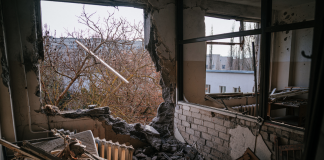 Ucraina, Kiev: “Russia bombarda Kramatorsk e Kherson: morti e feriti”