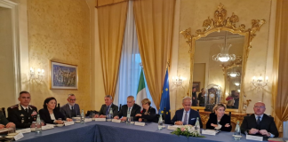 Piantedosi: “Sicilia e Calabria no campi profughi Ue, equa distribuzione porti”