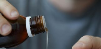 Sciroppi contaminati, allarme Oms su due farmaci: “Rischi gravi in bimbi”