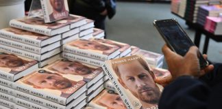 Record di vendite per il libro del principe Harry