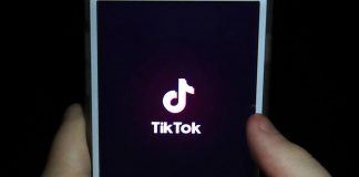 Tik Tok, governo monitora il dossier. Butti: “Problema sicurezza, portare tema in sede Ue”
