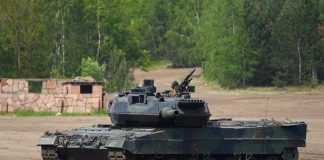 Ucraina, Scholz e i dubbi sui Leopard: ecco perché il cancelliere esita