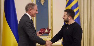 Ucraina, Urso vede Zelensky: “Conferenza ricostruzione a marzo in Italia”