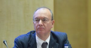 Scuola, violenze sul personale, Valditara “Stato difenderà le vittime”