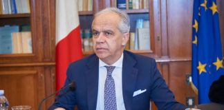 Immigrazione, Piantedosi “Nessun ritardo nei soccorsi nel crotonese”