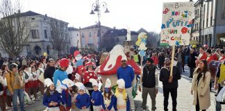 I Puffi della scuola dell’infanzia vincono il 72° Carnevale dei Ragazzi di Pegognaga
