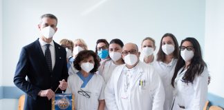 Poma, infermiera pensionata rientra in servizio gratis. Il Rotary le paga il rimborso spese