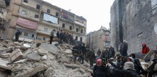 Terremoto Turchia e Siria, oltre 3.800 i morti. Il suolo dell’Anatolia si è spostato di 3 metri. “Situazione apocalittica”