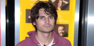 Sanremo 2023, Angelo Duro ospite del festival: chi è