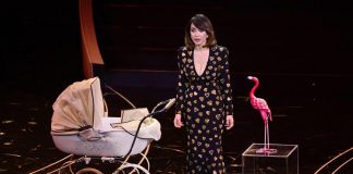 Sanremo 2023, Amadeus: “Monologo Francini tardi? Condivisa con lei priorità della gara”