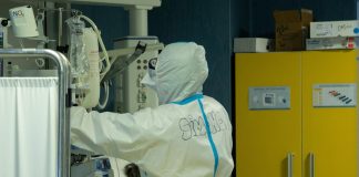 Covid Italia, Consulta: “Obbligo vaccino sanitari non irragionevole”