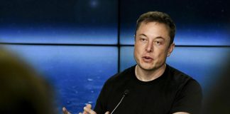 Ucraina, Kiev contro Musk: “Non vuole farci usare Starlink per droni militari”