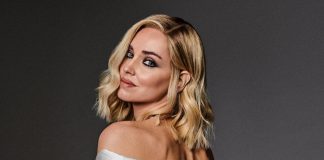 Sanremo 2023, Ferragni in scena con l’abito manifesto: “Pensati libera”