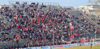 Incubo Mantova: il Vicenza vince 6-2, esplode la rabbia dei tifosi. Corrent a un passo dall’esonero