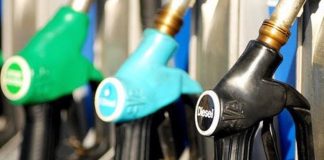 Carburanti, prezzi medi in calo