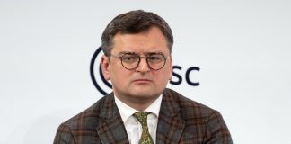 Ucraina, Kuleba: “Avremo jet dagli alleati, è solo questione di tempo”