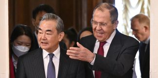 Russia-Cina, Lavrov incontra Wang Yi: “Pronti a difendere interessi reciproci”