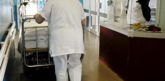 Lecce, bimba di 2 anni in ospedale con febbre alta ma ‘non è grave’: muore dopo 3 giorni