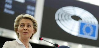 Covid, Nyt fa causa a Commissione Ue: non rese pubblici messaggi von der Leyen-Pfizer