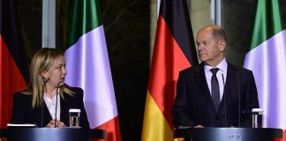 Meloni, l’esordio a Berlino: “Su anarchici non dividiamoci”