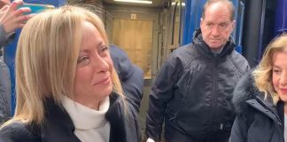 Ucraina, Meloni arrivata a Kiev: visita Bucha e Irvin poi incontro con Zelensky