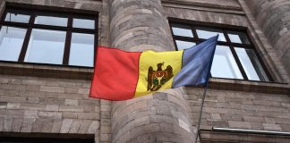 Moldavia, filorussi tentano irruzione in sede governo: scontri